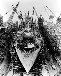 Liberty Ship under construction in Baltimore, Maryland [Public domain/wiki]