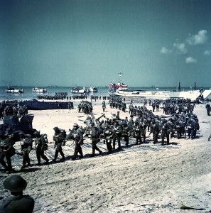 Canadian troops come ashore on Juno Beach, Normandy [Public domain, wiki]