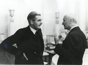 British Foreign Secretary, Anthony Eden, talks with US Secretary of State, Cordell Hull [Public domain]