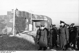 Field marshal Rommel (centre) inspects a bunker on the Atlantic Wall, France [Bundesarchiv, Bild 101l-295-1596-10/ Kurth/CC-BY-SA